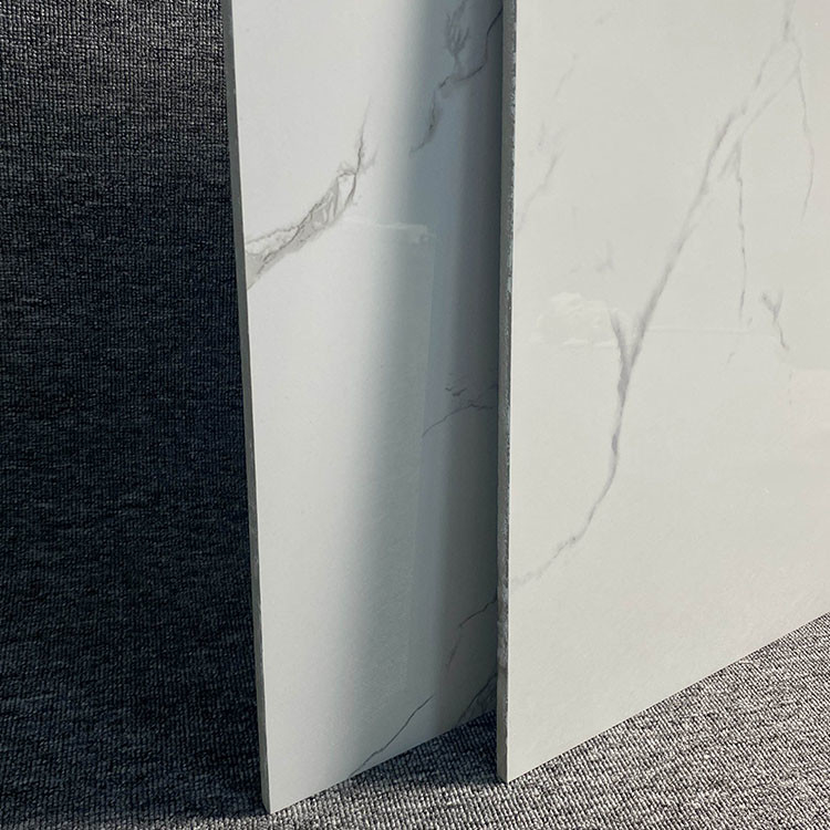 Di marmo bianco lustrato piastrella la porcellana di pavimentazione ceramica piastrella 600X600 per il pavimento e la parete