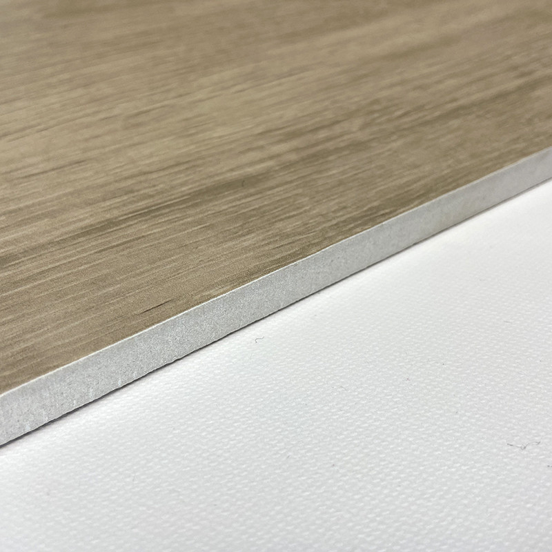 modo di legno di Brown del bagno della decorazione delle piastrelle per pavimento della porcellana di effetto di 200*1000mm