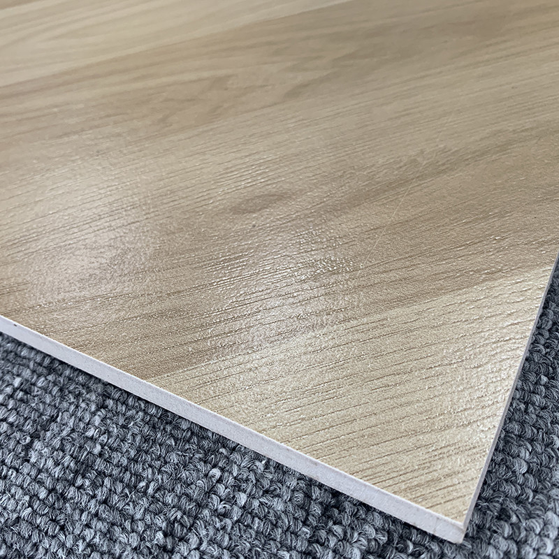 le mattonelle di legno della porcellana di effetto di 600*1200mm non slittano lustrato per il salone
