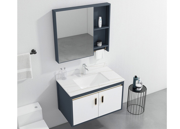 Vanità ceramica di verniciatura lucida bianca fissata al muro del bacino del PVC del bagno alta con lo specchio