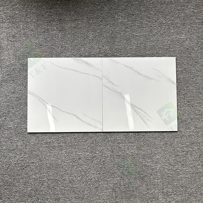 Il marmo lustrato lucido di anti slittamento dell'hotel piastrella il colore bianco dell'ente completo resistente all'uso