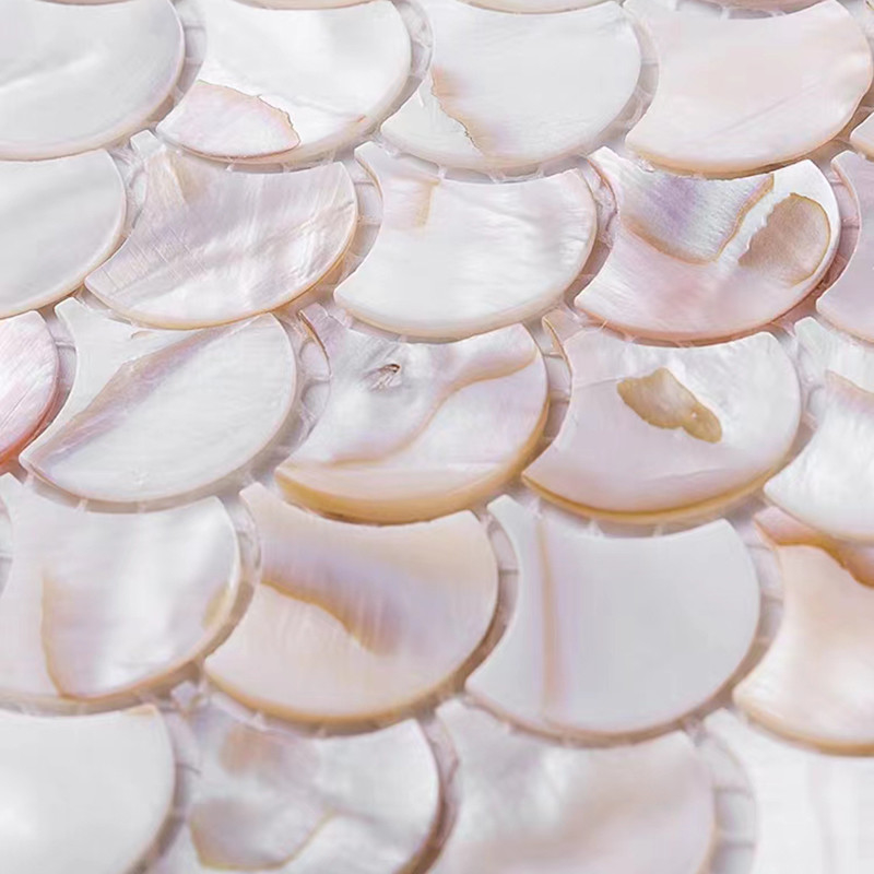Il fan modella le mattonelle madreperlacee naturali della parete di Shell White Pattern Mosaic Tile Backsplash