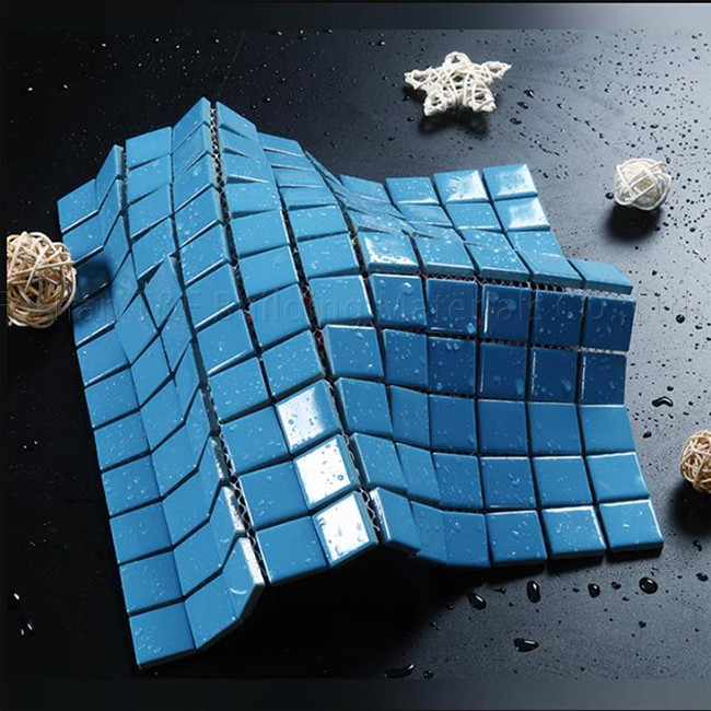 Piscina quadrata mosaico piastrelle piscine interne pesce ceramica paesaggio esterno parete terra blu