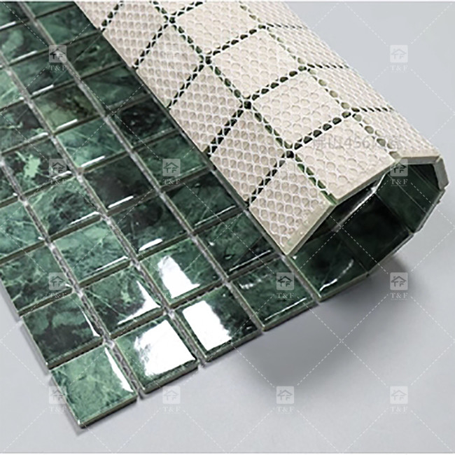 Piastrelle di marmo di colore verde per pavimento e parete del bagno