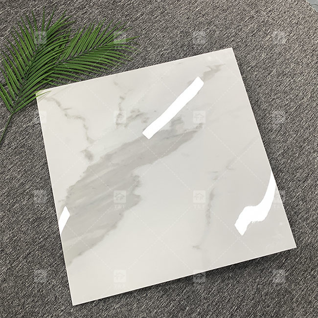 600x600mm Piastrelle di porcellana in marmo bianco standard per pavimenti