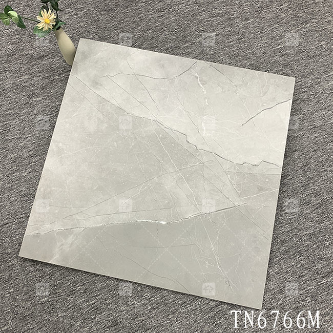 Bianco colore marmo look porcellana piastrelle rustiche per camera da letto o cucina