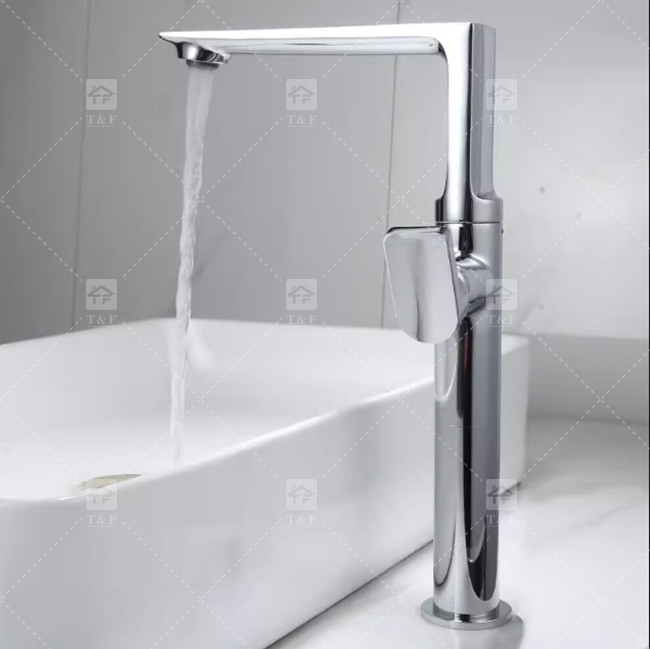 Rubinetto per vasca d'oro spazzolato Rovere caldo e freddo di rame lavare mani e viso shampoo nero vasca da tavolo rubinetto rotante