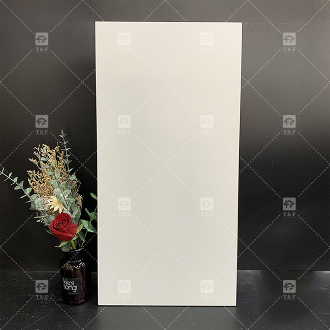 Casa Decorativa Super Porcellana Bianco Piastrelle 300x600 Piastrelle da parete Cucina Piastrelle di ceramica di superficie lucida
