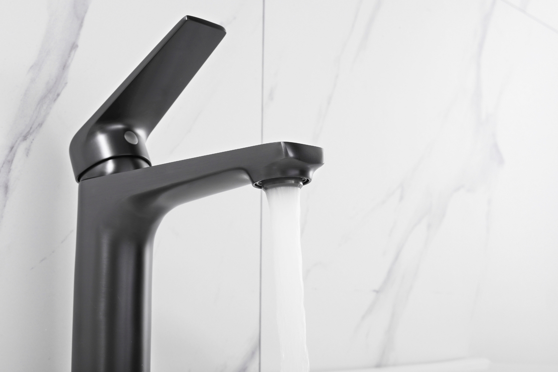 1 lavabo del ripiano del foro spilla lo scrittorio caldo dell'acqua fredda 13L/Mins montato