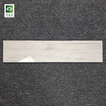 Decorazione all'aperto della porcellana di lucentezza di spessore di legno di superficie delle piastrelle per pavimento 10mm