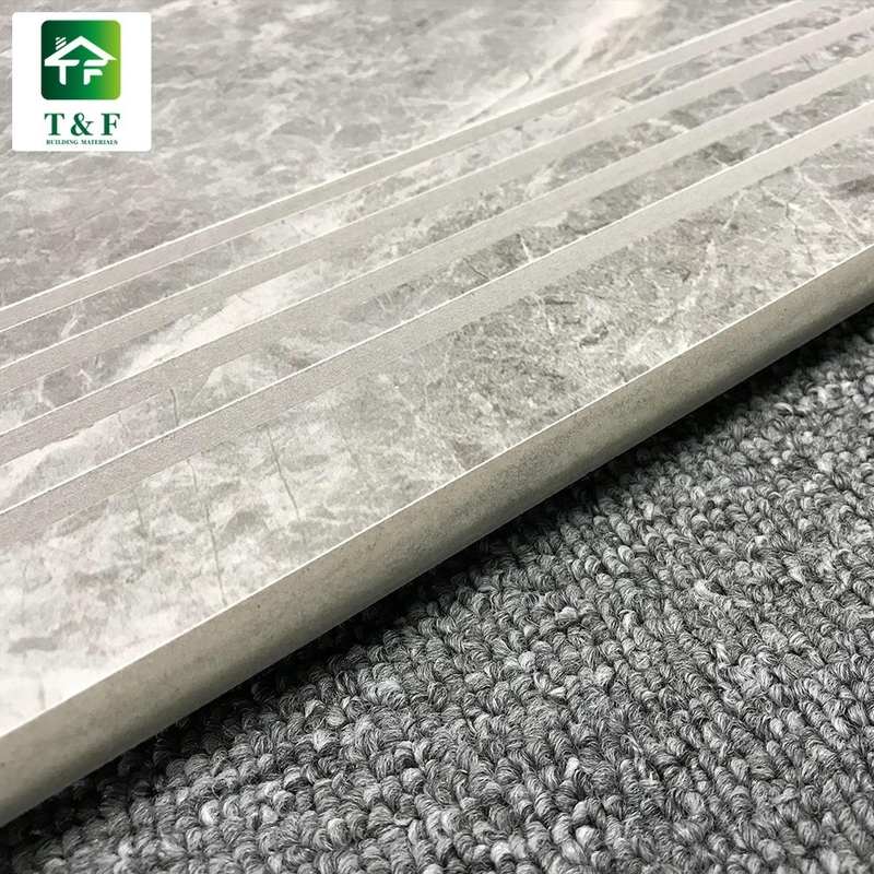 Piastrelle di ceramica della scala del AAA del grado, piastrelle per pavimento lucidate decorative della porcellana